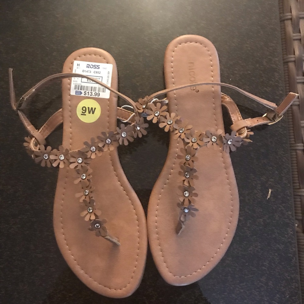 Flower sandals